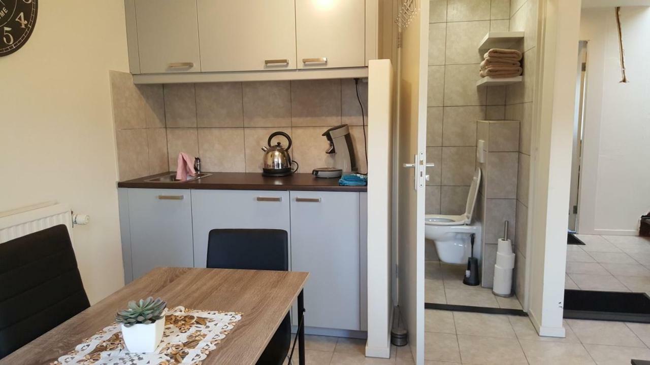 Apartment + Studios Insulinde Tilburg Exteriör bild